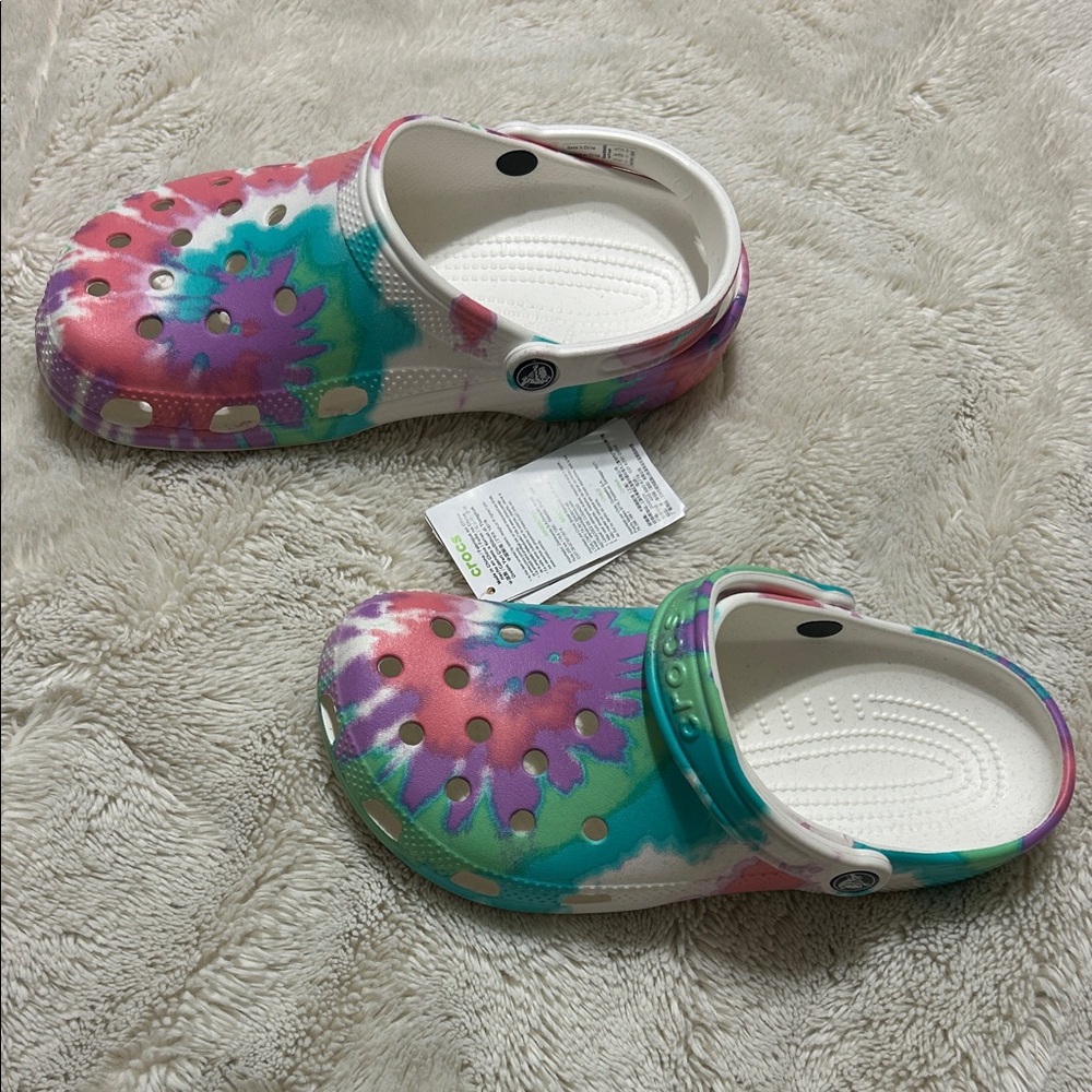 CROCS Kids Tie-Dye Water Shoes